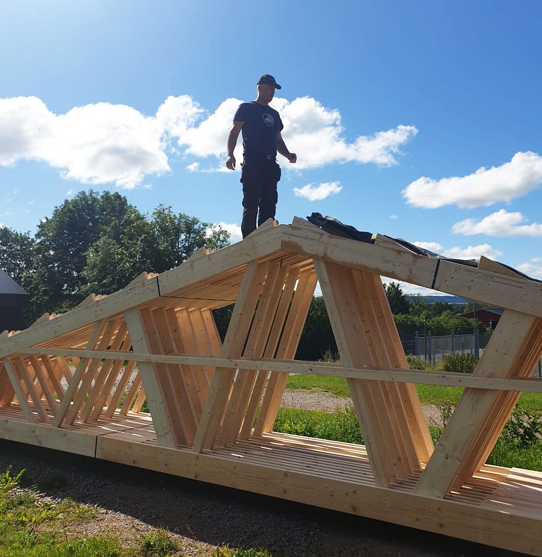 man står på takstol man står på takstol